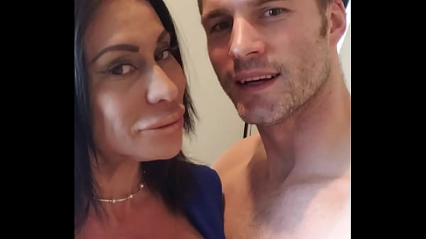 Anal Fuck with Huge Tits Cougar Sheila