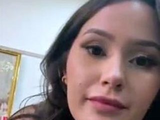 Big boobed babe masturbating