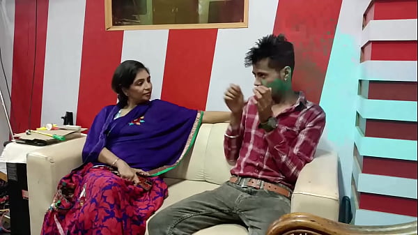 Big Boobs Hot Indian MILF Fuck Her Stepson With Passion