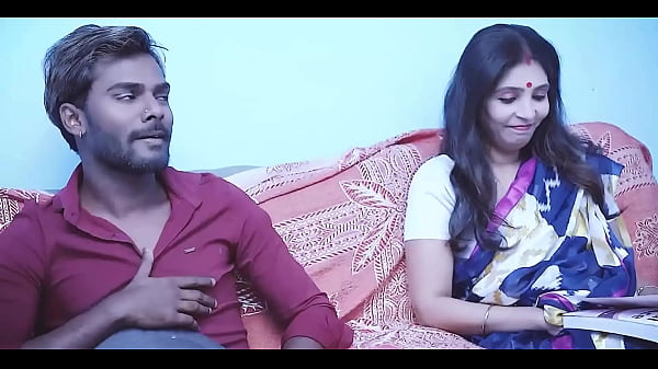 Desi Mature Bhabhi Strips her Saree to Fuck Devar’s big Dick and Swallows Cum