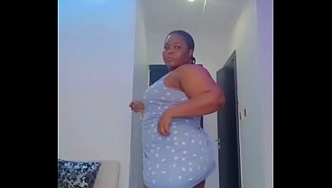 Ebony ass shaking and bouncing.