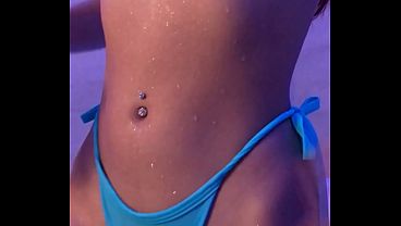 Hermosa cintura de modelo colombiana follando