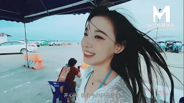 ISLAND LOVER – Hot bikini girl having public sex on island beach