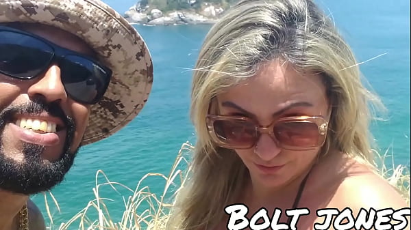 PASSEANDO NA PRAIA DE NUDISMO NO RIO JANEIRO CONVITE DO ATOR PORNO CARIOCA DO XVIDEOS