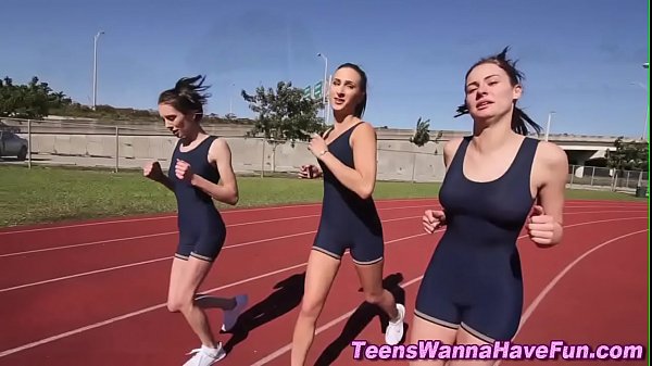 Real athletic lesbian teens eat out and finger pussy