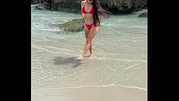 Welcome to paradise – hottie on the beach