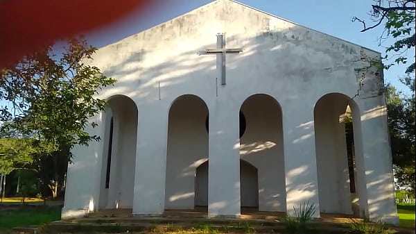 Caiu na net casal fazendo sexo dentro de uma igreja católica – Completo no RED