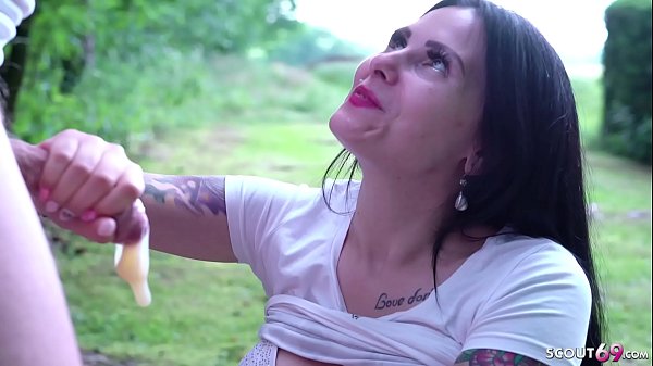 German Amateur – Alter Sack darf junges Teeny mit geilen Titten ficken beim Userdate