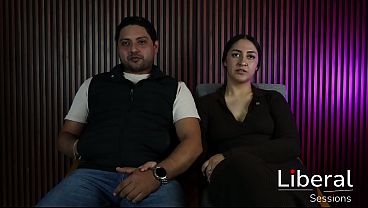 NOVIA CACHONDA LE PIDE A SU NOVIO SER GRABADA MIENTRAS FOLLAN