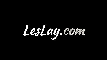 Painter Fists Nude Lesbian Models Asses (Anal Fisting) | LesLay