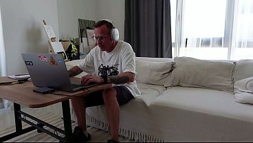 Step Mom Interrupted My Game And Took My Dick Deep On The Chair