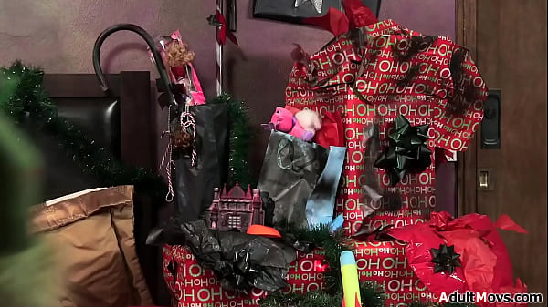 The Grinch thought taking their presents would ruin Christmas but Chrissie Dee and her guy couldnt care less.The petite Asian deepthroats and squirts