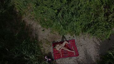Daring! Great threesome at the lake!