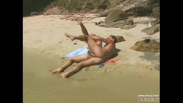 Laura Palmer in “Beach Bums”