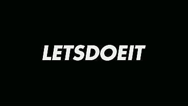 Passionate Hostel Sex Anastasia Brokelyn Rides and Swallows Mr. White – LETSDOEIT