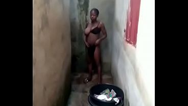 Sonia, American auntie fucks with a black girl