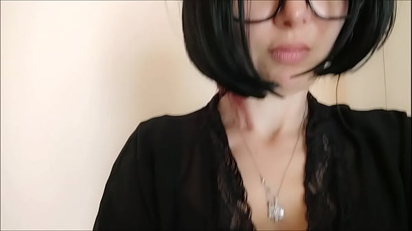 This is Chantal’s most downloaded video: I play your mom who …   (roleplay)